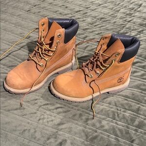 Timberland Women's Tan Ankle Boots